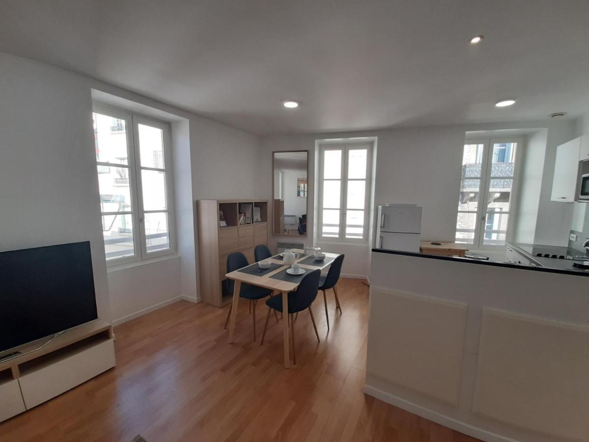 Appartement Appartement Biarritz, 2 pièces, 4 personnes - FR-1-239-498